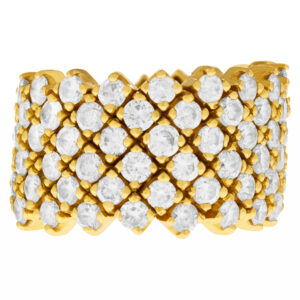 Mosaic band in 18k with 3 carats in diamonds