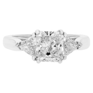 Diamond ring in platinum. Approx 1.5 carat F-G Color, I Clarity.