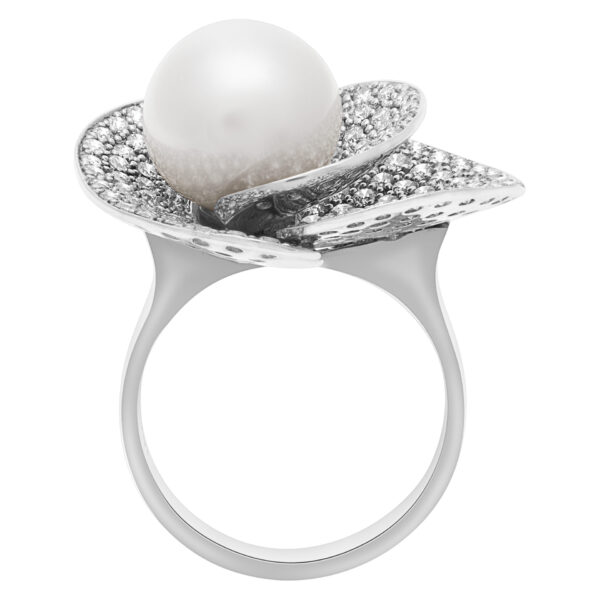 Pearl ring with pave diamond petals in 18k white gold. 2.00 carats in diamonds