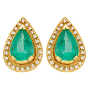 Pear shaped emerald earrings