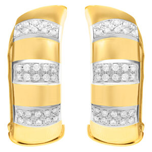 Diamond hoop earrings with diamonds in 18k