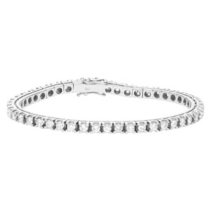 Round brilliant cut diamond line bracelet in 18k white gold