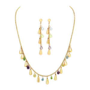 Lovely and sweet set of necklace and earrings in 14k