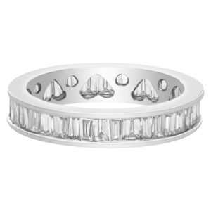 Diamond band in platinum