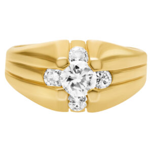 14k ring with 4 diamonds and 1 center diamond