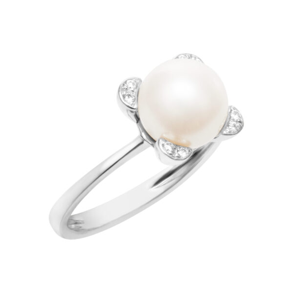 Freshwater pearl and diamond accents ring in 18k white gold