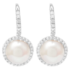 Stunning South Sea Pearl earrings with 0.80 cts diamonds in 18k white gold