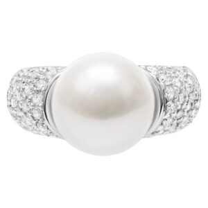 South Sea pearl ring in 18k white gold with diamond pave accents