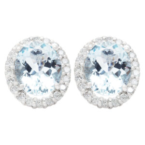 Aquamarine stud earrings in 18k white gold with diamonds