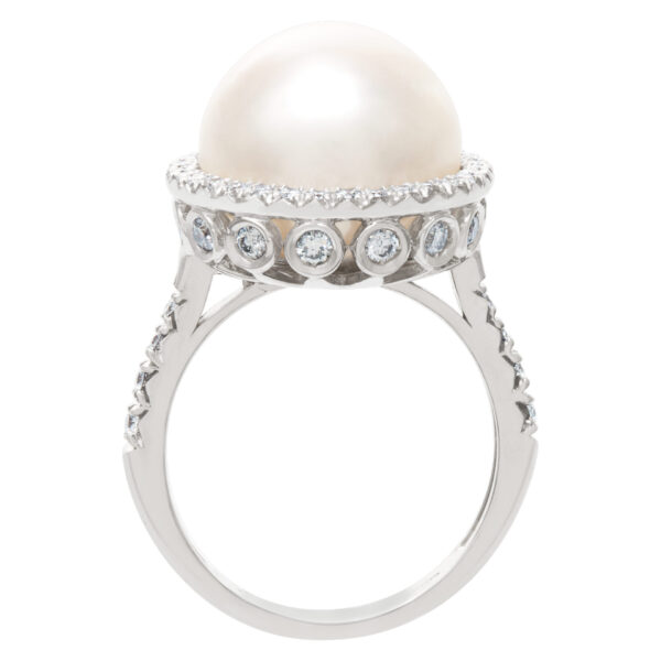 Pearl and diamond ring in 18k white gold. 13.2mm south sea pearl. 0.59 carats