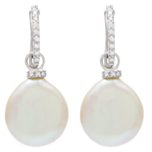 Baroque pearl earrings in 18k white gold with diamond accents