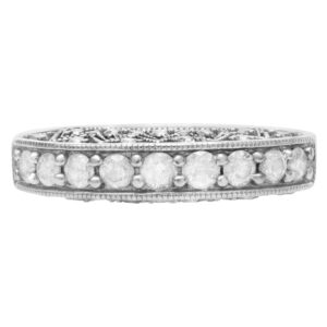 Diamond band in 14k white gold. 0.85 carats in diamonds. Size 7