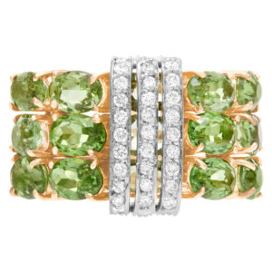 Peridot ring with diamond accents in 18k rose gold. (0.39cts in diamond accents)