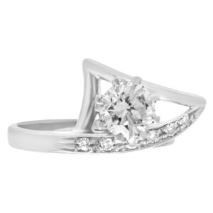 Sweet diamond ring approx 0.74 ct set in 18k white gold. Size 4