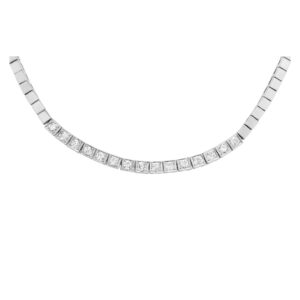 Chic diamond choker necklace in 18k white gold. 1.50 carats in diamonds