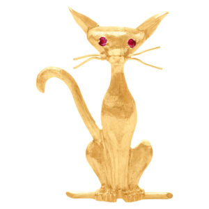 Cat with ruby eyes in 14k yellow gold