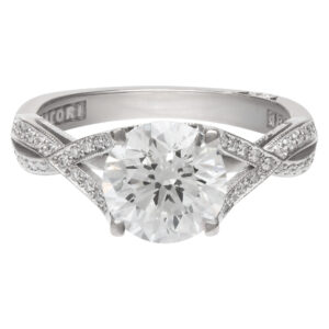 GIA certified diamond 2.01 carats (H color, VS2 clarity) ring set in 18k white gold.