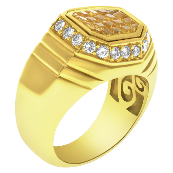 18K Yellow Gold ring with Yellow Sapphire and Diamonds accent. Size 6