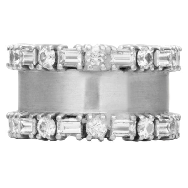 Baguette And Round Diamond Eternity Ring In 18k White Gold. (1.00 Ct In Diamonds)