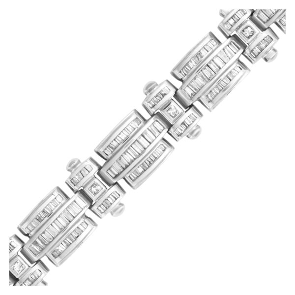 Diamond link bracelet in 14k white gold. Approximately 8.0 carats in diamonds.