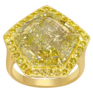 GIA certified modified pentagon brilliant 7.16 carat (Natural, Fancy Yellow color, I1 clarity) ring