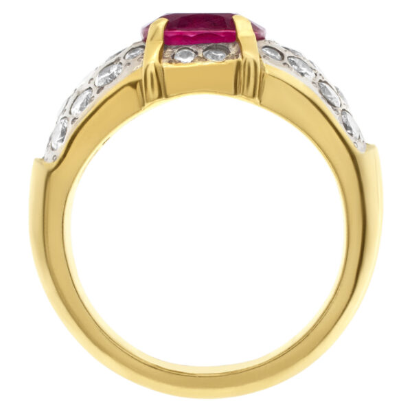 Ladies 2ct pink sapphire ring with diamond accents in 18k gold