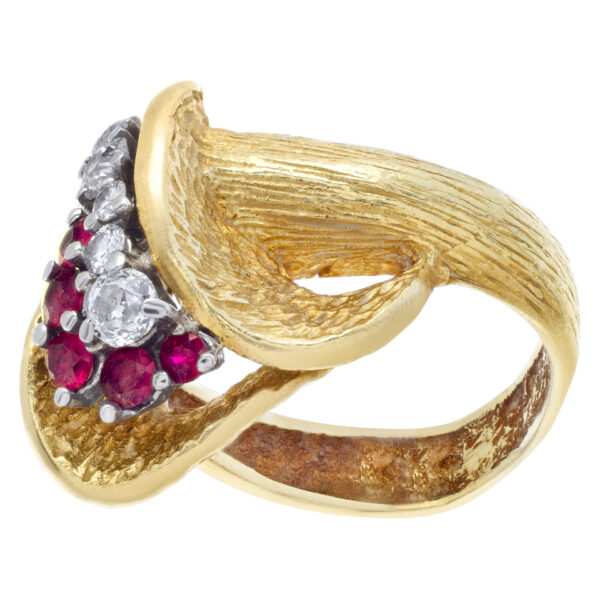 Tulip design ruby & diamond ring in 18k yellow gold