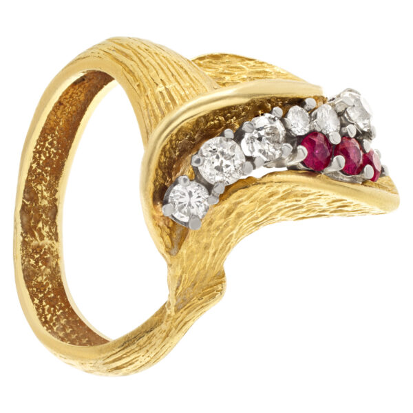 Tulip design ruby & diamond ring in 18k yellow gold