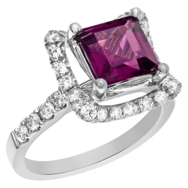 Pink sapphire (2.07cts) diamond ring in 18k white golf