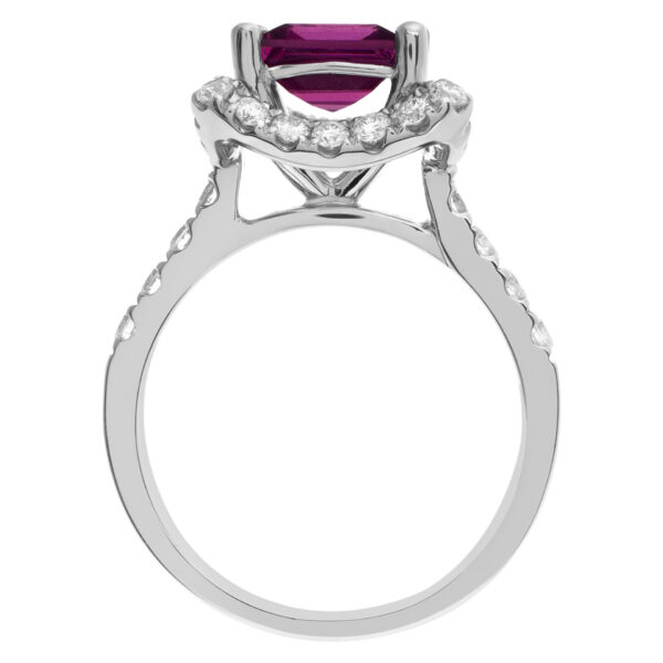 Pink sapphire (2.07cts) diamond ring in 18k white golf