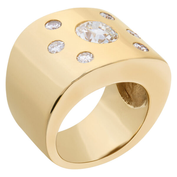 Diamond ring in 14k gold, center 1.0 carat, total 1.42 carats.