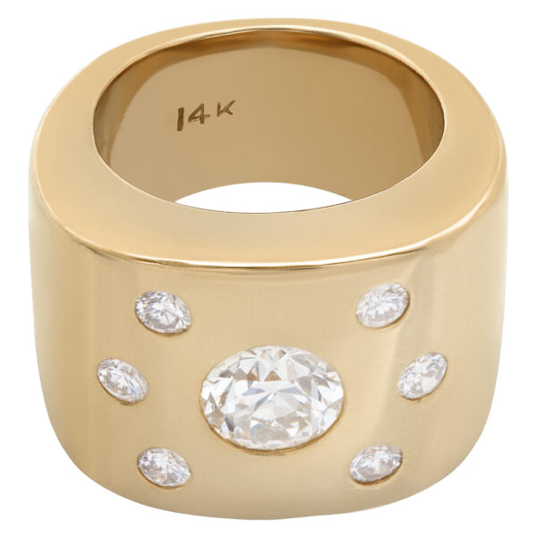 Diamond ring in 14k gold, center 1.0 carat, total 1.42 carats.