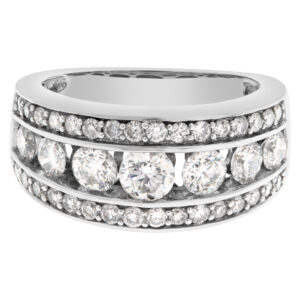 Elegant diamond ring set in 14k white gold with approximately 1.25 carat in diamonds