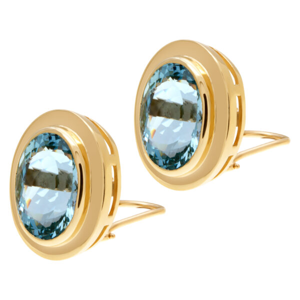 Light blue topaz earings in 14k