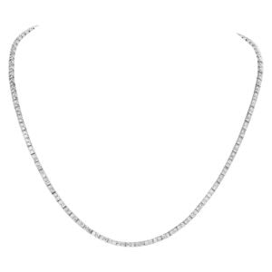 Diamond necklace in 18k white gold