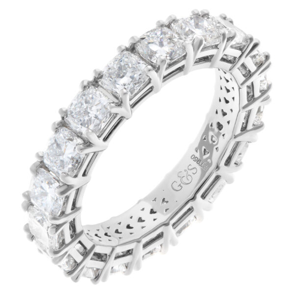 Diamond eternity band with 18 cushion cut diamonds 4.50 carats