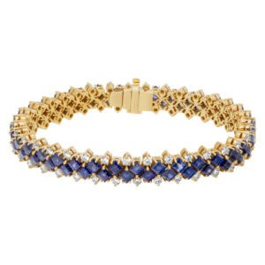 Diamond and sapphire bracelet in 18k