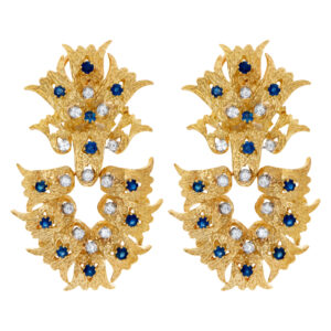 Lovely motion flames earrings in 18k