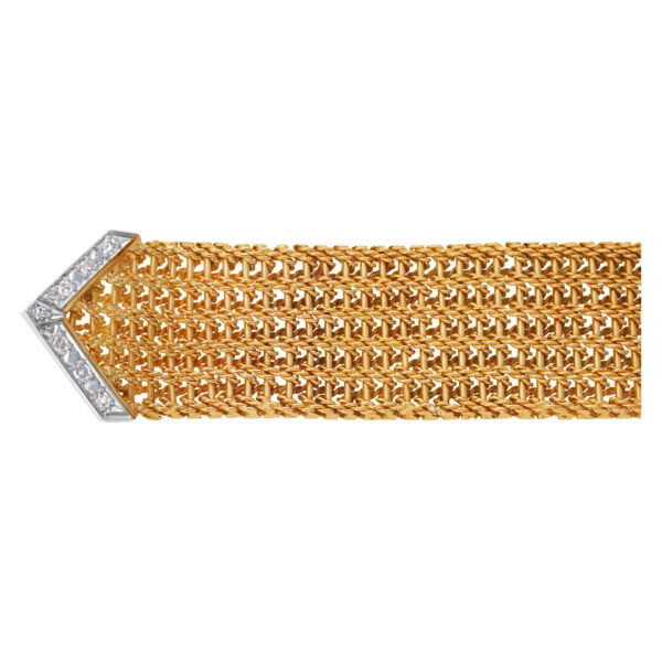 Wide diamond buckle bracelet in 18k pink gold