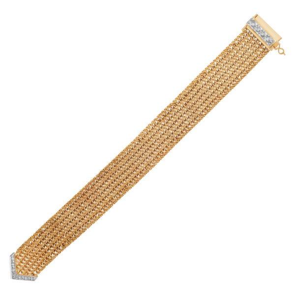 Wide diamond buckle bracelet in 18k pink gold