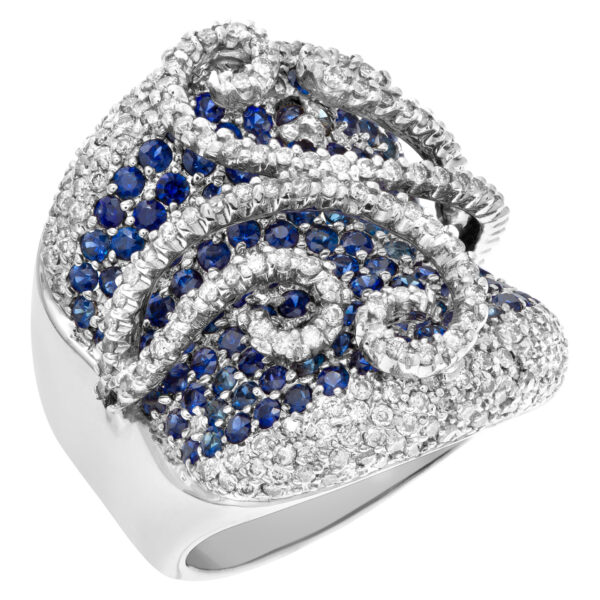 Diamond and blue sapphires ring in 18k white gold