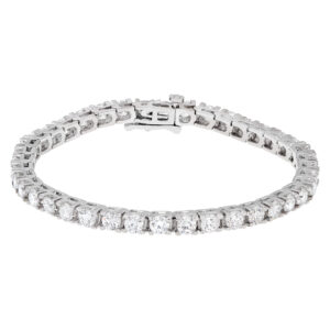 Platinum diamond bracelet with 7.39 carats in diamonds