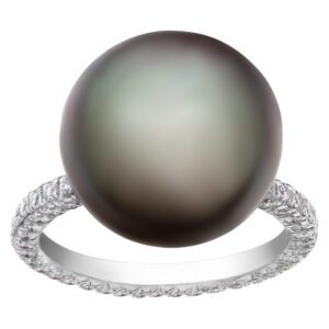 Diamond eternity band with tahitian pearl in 18k white gold with diamonds