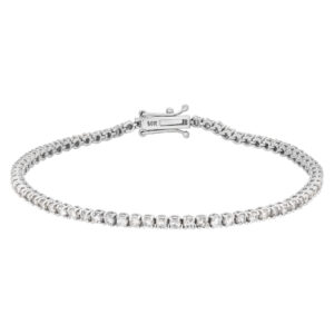 Elegant diamond tennis bracelet with over 2.20 carats in G-H color, VS clarity diamonds set in 14k white gold