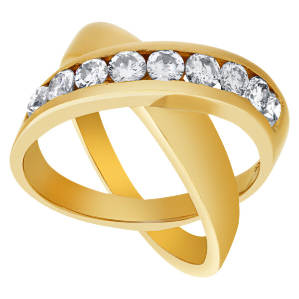 Diamond "X" kiss ring in 14k with 0.90 carats in round diamond accents