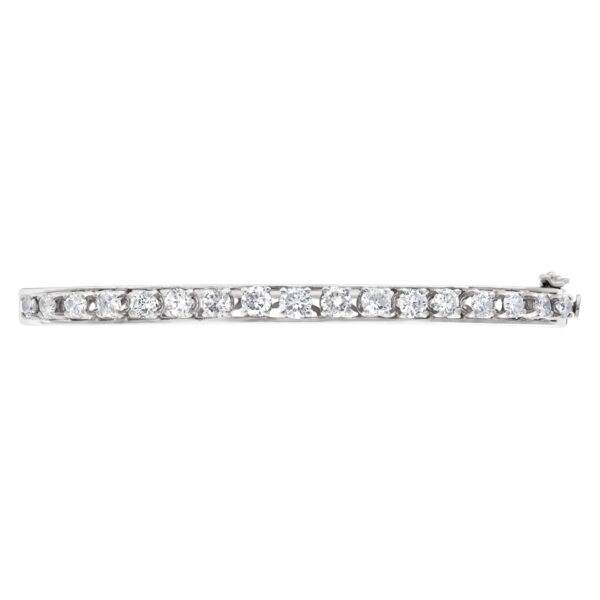 Diamond bangle in 14k white gold