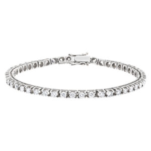 Diamond tennis bracelet in 14k white gold