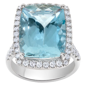 Aquamarine and diamond ring in 18k white gold