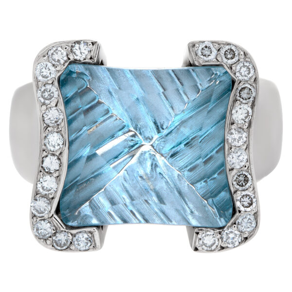 Blue Topaz and diamond ring in 18k white gold