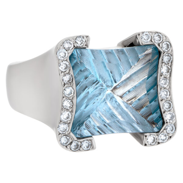 Blue Topaz and diamond ring in 18k white gold